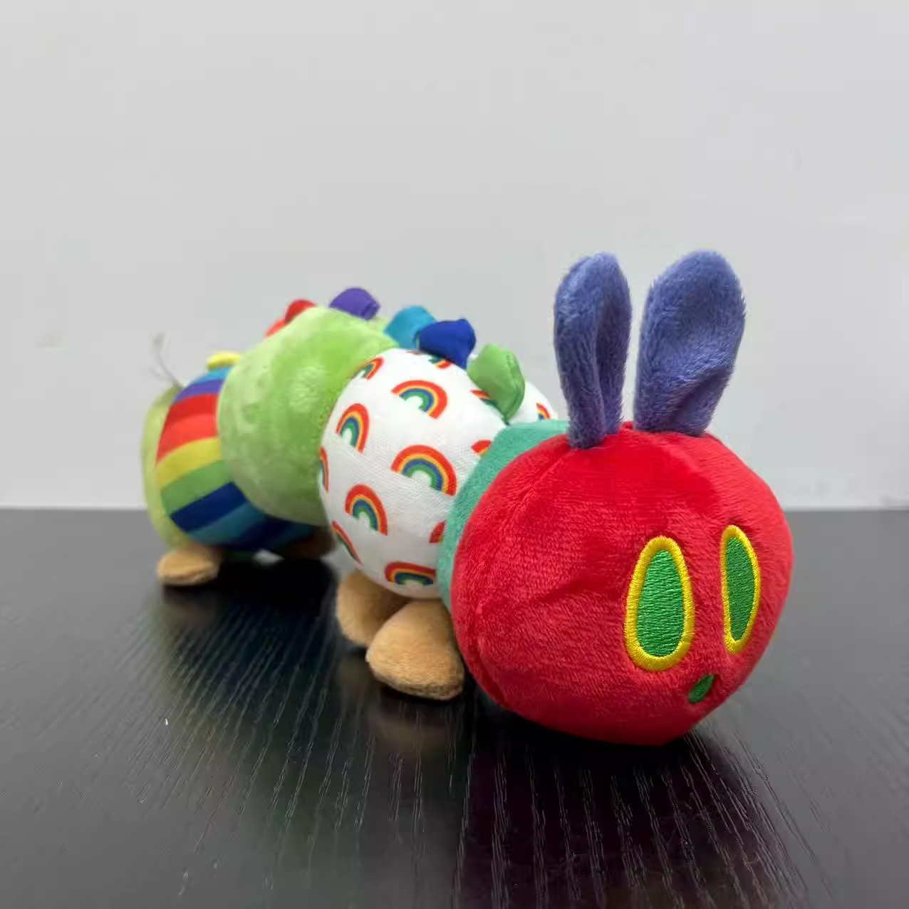 Kids Toys Very - Livres mignons le chenille très affamée