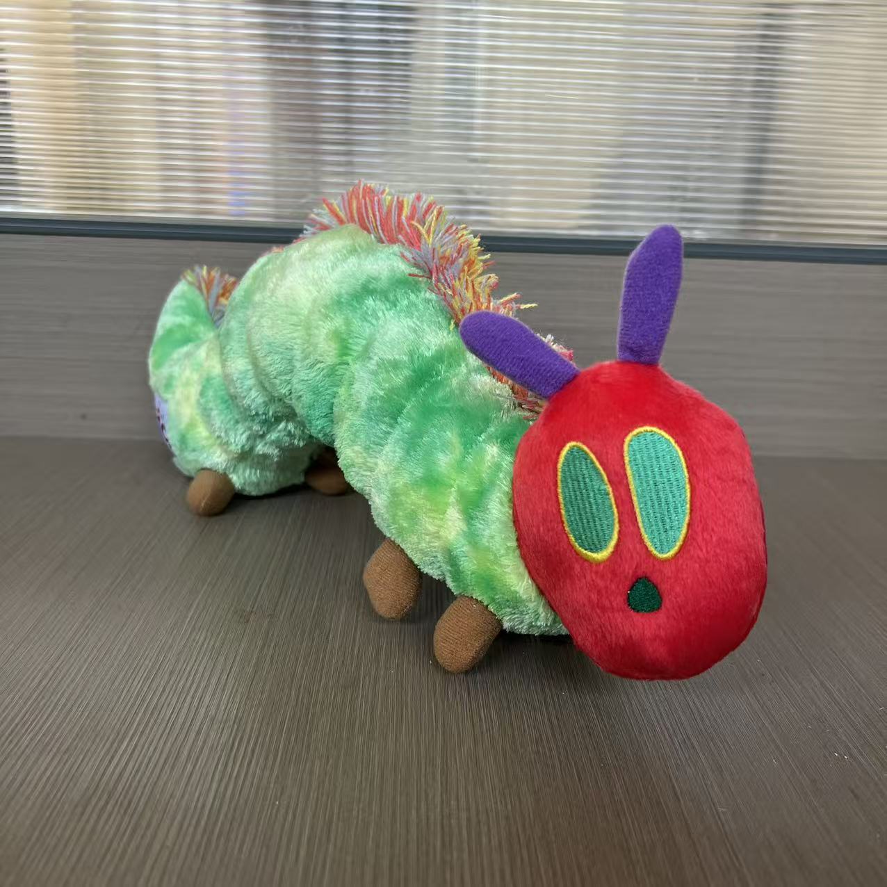 Peluche chenille verte en coto - Kids Toys Very avis et prix